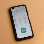 Wikipedia May Have To Impose Identity Verification On Readers
